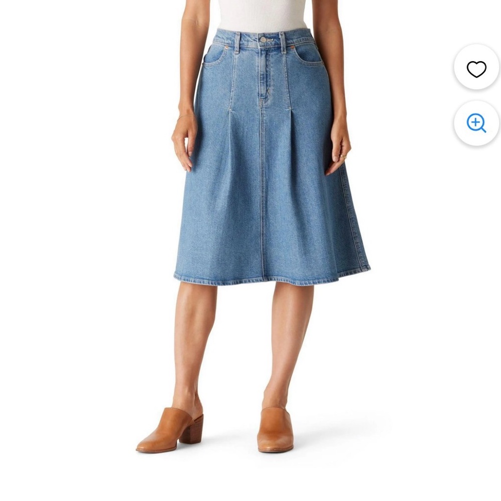 Levi Strauss Signature™ Women's Vintage Pleated Skirt
